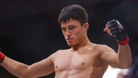 Қазақстандық файтер RIZIN-дегі дебютінде жапон қарсыласын мерзімінен бұрын жеңді