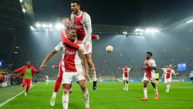 «Аякс» чемпиондыққа тағы бір қадам жасады (видео)