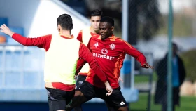 «Ақтөбе» Уче Агбоның келісімшартын ұзартты