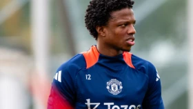 Тирелл Маласия продолжит карьеру в Эредивизи