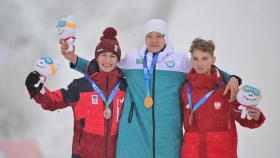 Видео с награждения первого в истории Казахстана победителя юношеской Олимпиады