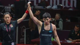 Султан Асетулы уверенно вышел в четвертьфинал Чемпионата Азии (видео)