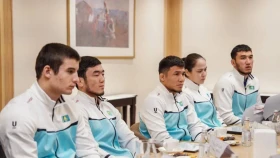 Ризабек Айтмұхан мен Ержет Жарлықаcынға Қазақстан Республикасының еңбек сіңірген спорт шебері атағы берілді