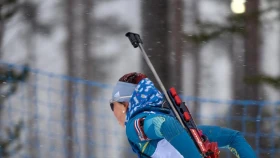Три казахстанки вошли в сотню на этапе Кубка мира по биатлону