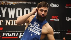 Бой Садриддина Ахмедова в прямом эфире на Sport+