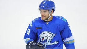 Экс-игрок «Барыса» Линден Вей покинул еще один клуб КХЛ