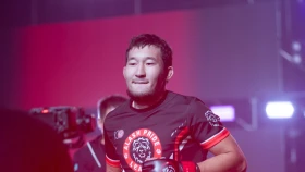 Тыныштык одержал пятую победу в профи (видео)