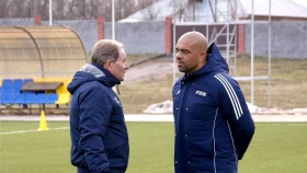 ФИФА маманы Томас Слос Қазақстанға келді