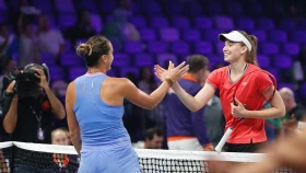Рыбакина и Шевченко продолжают играть в Абу-Даби. Где и во сколько смотреть второй день турнира World Tennis League