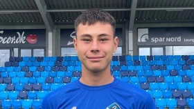 Казахстанский вратарь дебютировал в чемпионате Дании