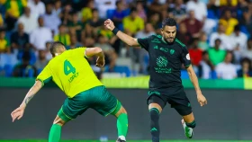 Справятся ли Рияд Марез и Айвен Тони с крепким выскочкой из Ирака? Где посмотреть матч Азиатской Лиги Чемпионов «Аль-Ахли» - «Аль-Шорта»