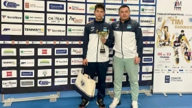 Ахмади Маханов стал лучшим зарубежным игроком 2025 года по версии Tennis Europe