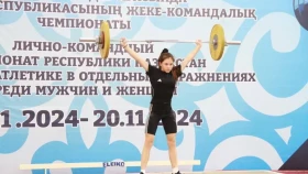 13 жасар Снежана Кашкарова ауыр атлетикадан сенсация жасады