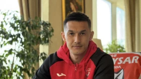 «Қайсар» Қазақстан құрамасының шабуылшысымен келісімшартты ұзартты