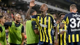 Суперлигадағы текетірес: «Фенербахче» алғашқы сынағын Моуриньюсіз өткізеді