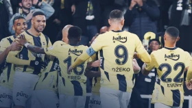 Дубль Эн-Несири принес победу «Фенербахче» (видео)