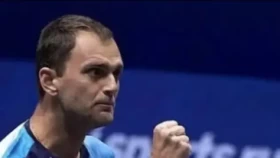 Александр Недовесов Аустралиядағы жарыстың жартылай финалына өтті