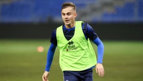 Полузащитник «Арсенала» присоединился к сборной Казахстана