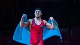 Азамат Даулетбеков вступает в борьбу за Кубок. Где и во сколько смотреть второй день Кубка РК по борьбе