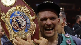 Александр Усик Тайсон Фьюриді жеңіп, әлемнің абсолютті чемпионы атанды