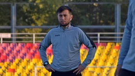 Ринат Алюетов «Шахтерге» қарсы ойын туралы: Толордаваға бейімделіп, оның зонасына қысым көрсеттік