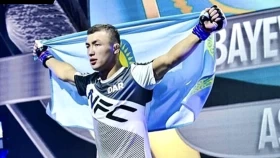 Непобежденный казахстанский боец подписал контракт с ведущей Азиатской лигой