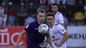 «Актобе» продолжает погоню за лидером