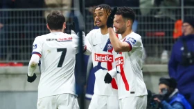 Хвича дебютировал в Кубке Франции. ПСЖ победил (видео)