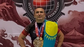 Айдар Махметов джиу-джитсудан әлем чемпионатында жеңіске жетті