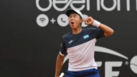 Омарханов пен Нұрланұлы Уимблдон турнирінің бірінші айналымасында жеңіліп қалды (видео)