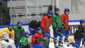 Шайбалы хоккейден Қазақстан жасөспірімдер құрамасы Әлем чемпионатына аттанды