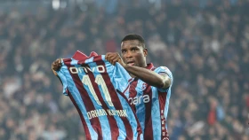 «Трабзонспор» догнал «Фенербахче» в таблице (видео)