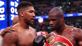 Әлем чемпионы титулы үшін жекпе-жекте жеңілген Энтони Джошуа Дюбуаға қарағанда көп табыс тапты