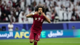 Акрам Афиф. Родился в семье эмигрантов, стал первым катарцем в Ла Лиге, разрывает второй Кубок Азии подряд