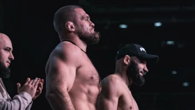 Артем Резников проиграл Шайхаеву в первом раунде (видео)