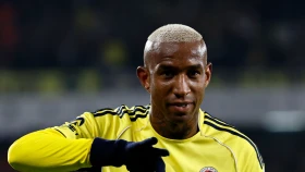 Фенербахче вернулись на 2 место в Суперлиге (видео)