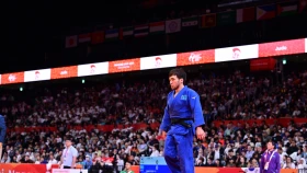Елдос Сметов выступит на турнире Grand Slam в Абу-Даби
