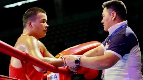 Команда Сарсекбаева выиграла все бои на чемпионате Азии