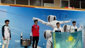 Казахстан завоевал три медали в первый день Кубка Азии по фехтованию среди кадетов