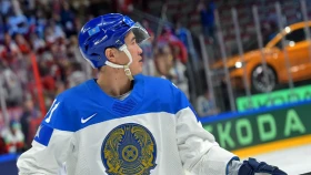 Мади Диханбек провел дебютный матч в КХЛ