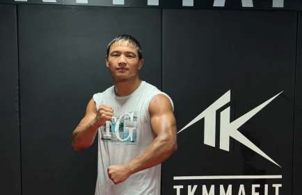 Тимур Серикулы: Думаю, что бой между Жаксом и Майке затянется до 4-5 раунда