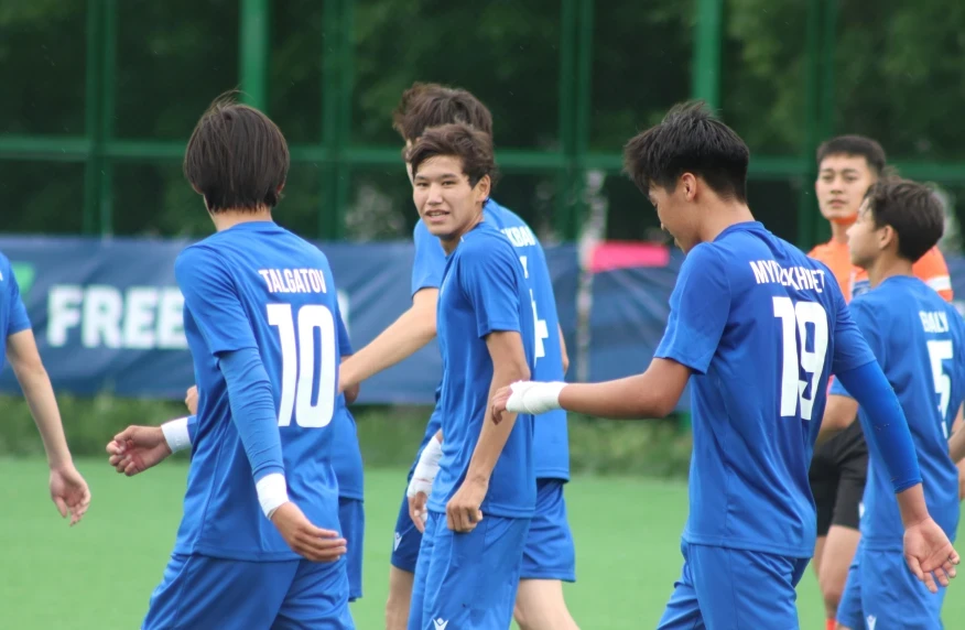 «Астана» алғашқы ұпайына қол жеткізе ме? «Астана U17» — «Тараз U17» матчының трансляциясы