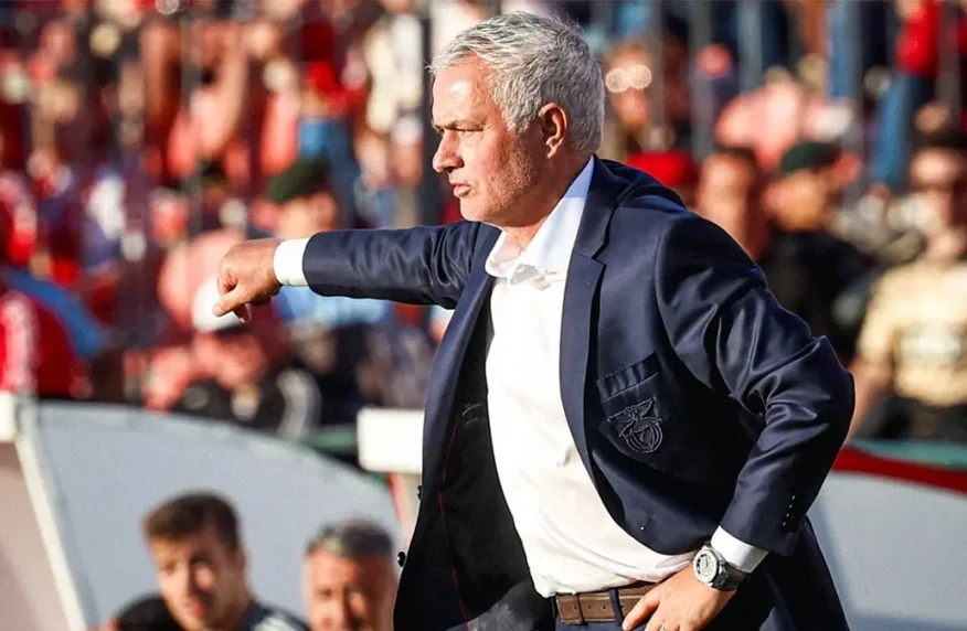 Моуринью командасы көшбасшылық үшін күресті жалғастыруда (видео)