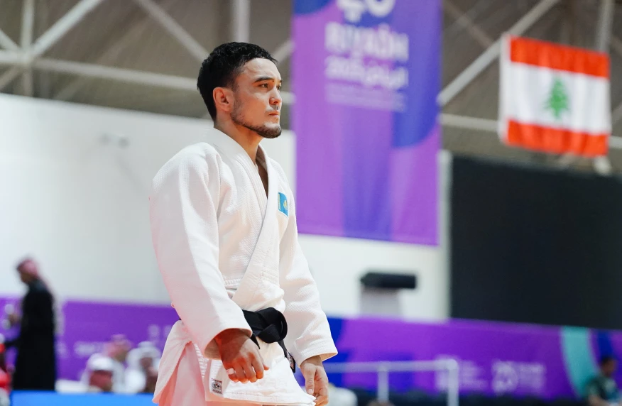 Ержан Еренкайыпов вышел в полуфинал ИИС