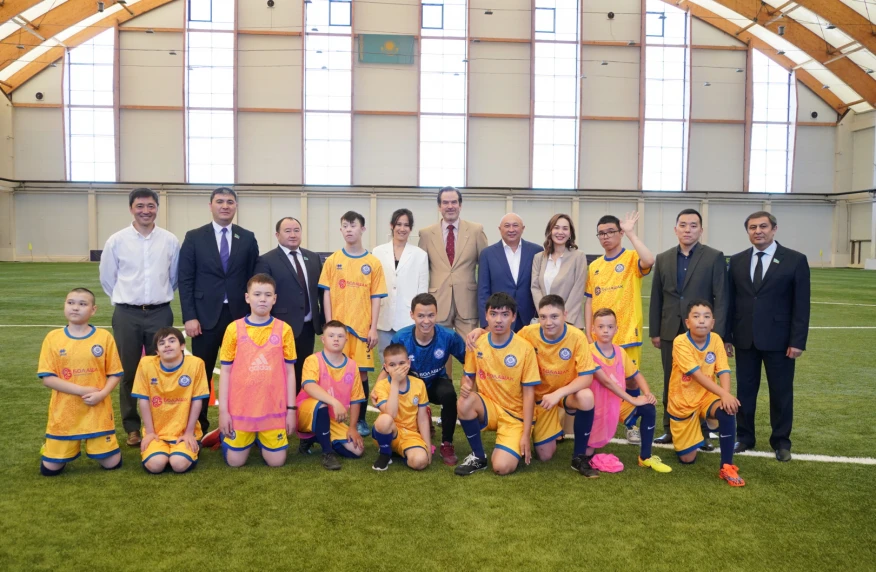 В Астане презентовали футбольную лигу для детей и юношей с аутизмом и синдромом Дауна
