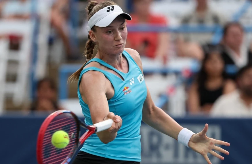 Елена Рыбакина вышла в четвертый круг турнира в Монреале