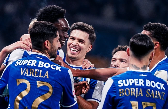 Порту обыграл Эштрелу (видео)