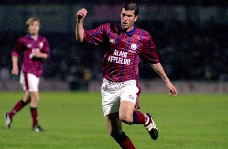 Бывший клуб Зидана близок к банкротству