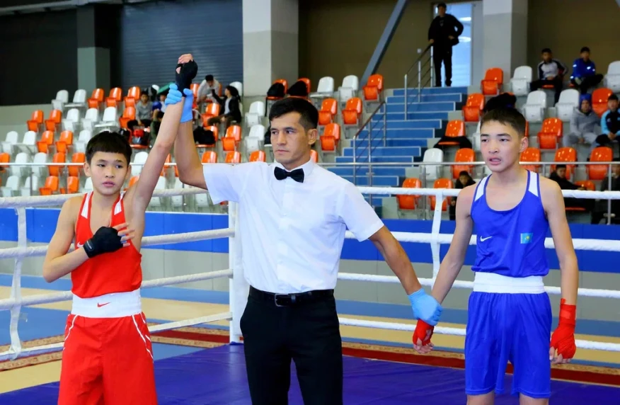 Алматы облысында бокстан Амангелді Бектасовты еске алуға арналған турнир өтті