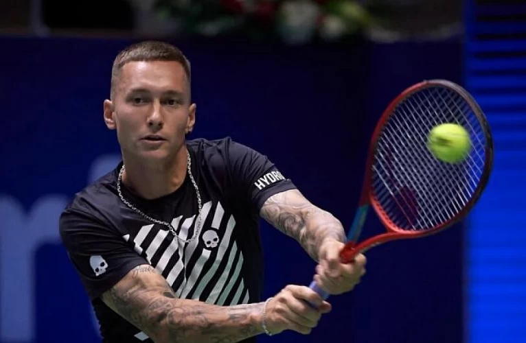 Евсеев вышел в основную сетку турнира в Жироне